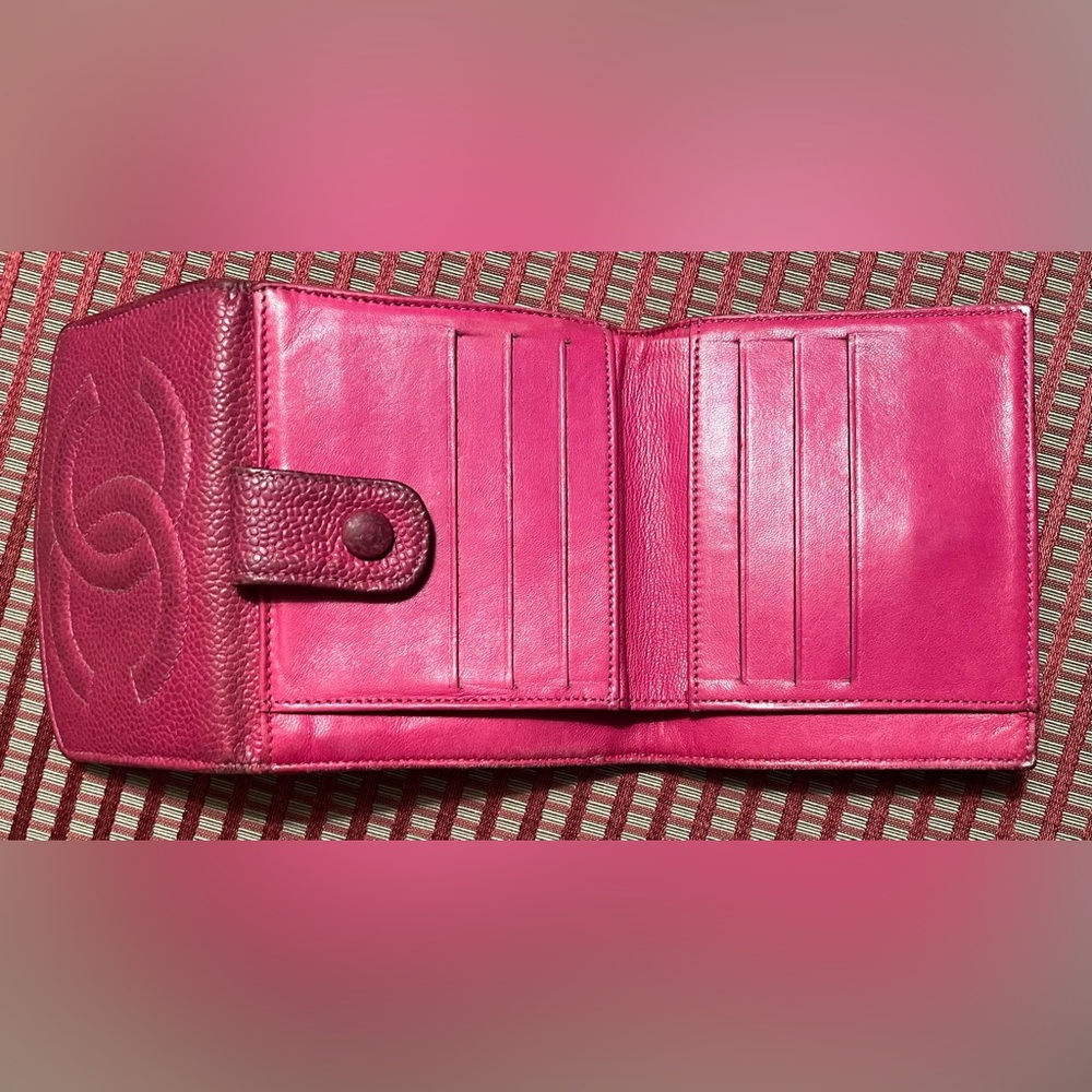 Vintage CHANEL Caviar Wallet, Rose - Picture 3 of 8